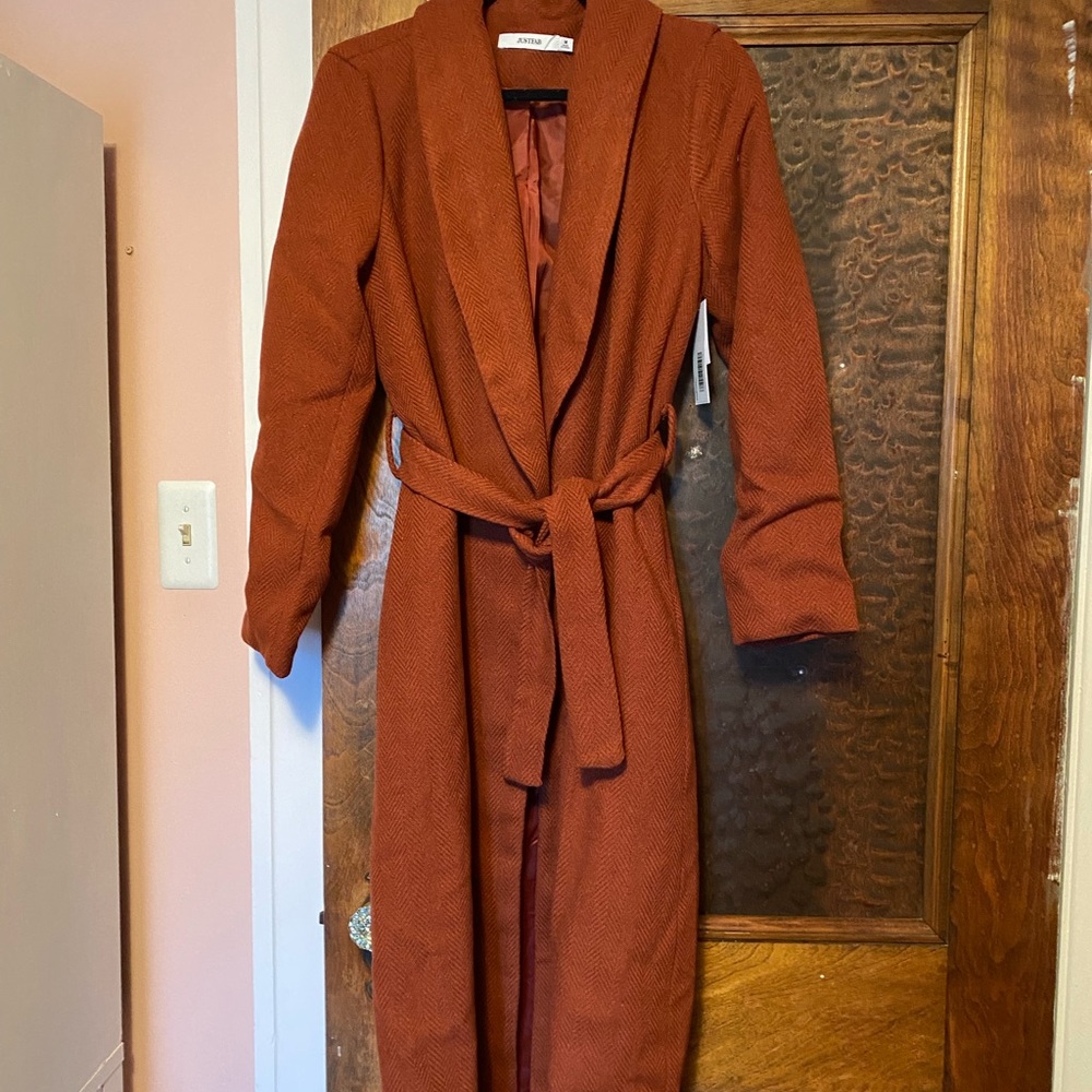 BRAND NEW LONG TRENCH STYLE RUST COLORED COAT WITH FINE HERRINGBONE PRINT!!